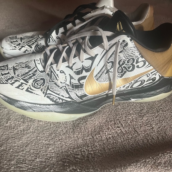 Kobe 5 big stage - Picture 2 of 2